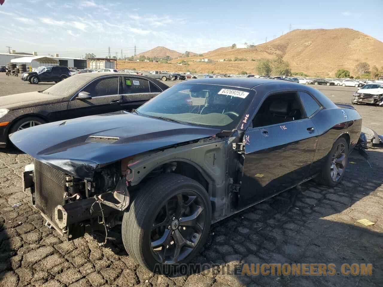 2C3CDZAG4JH331375 DODGE CHALLENGER 2018