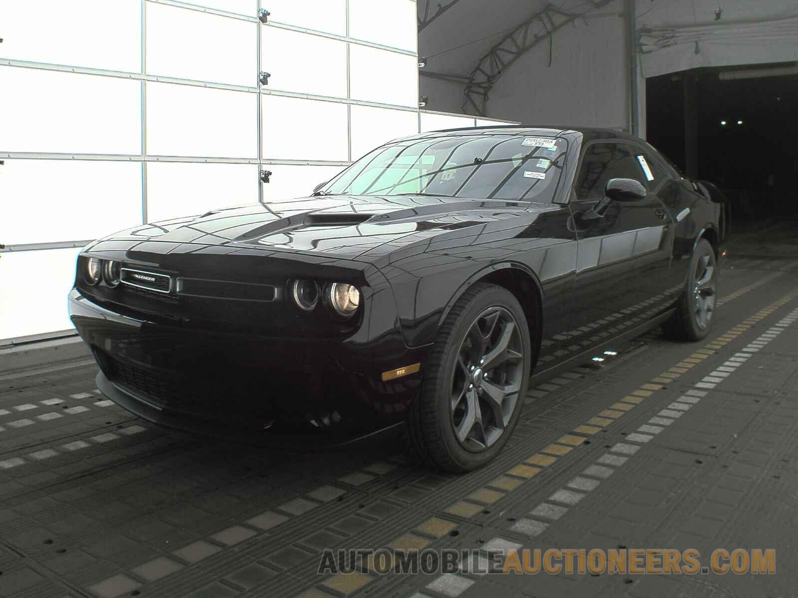 2C3CDZAG4JH333899 Dodge Challenger 2018