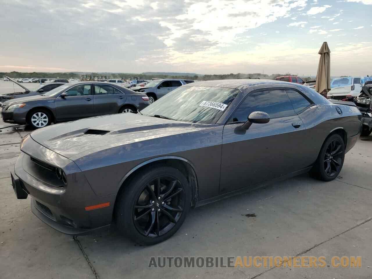 2C3CDZAG5HH600123 DODGE CHALLENGER 2017