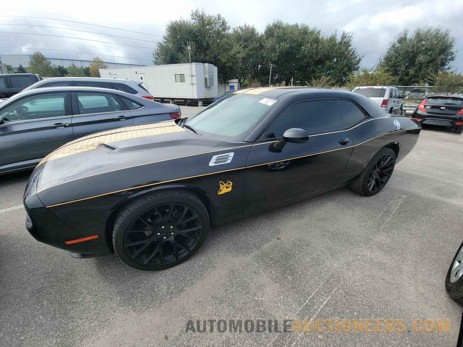 2C3CDZAG5HH658233 Dodge Challenger 2017