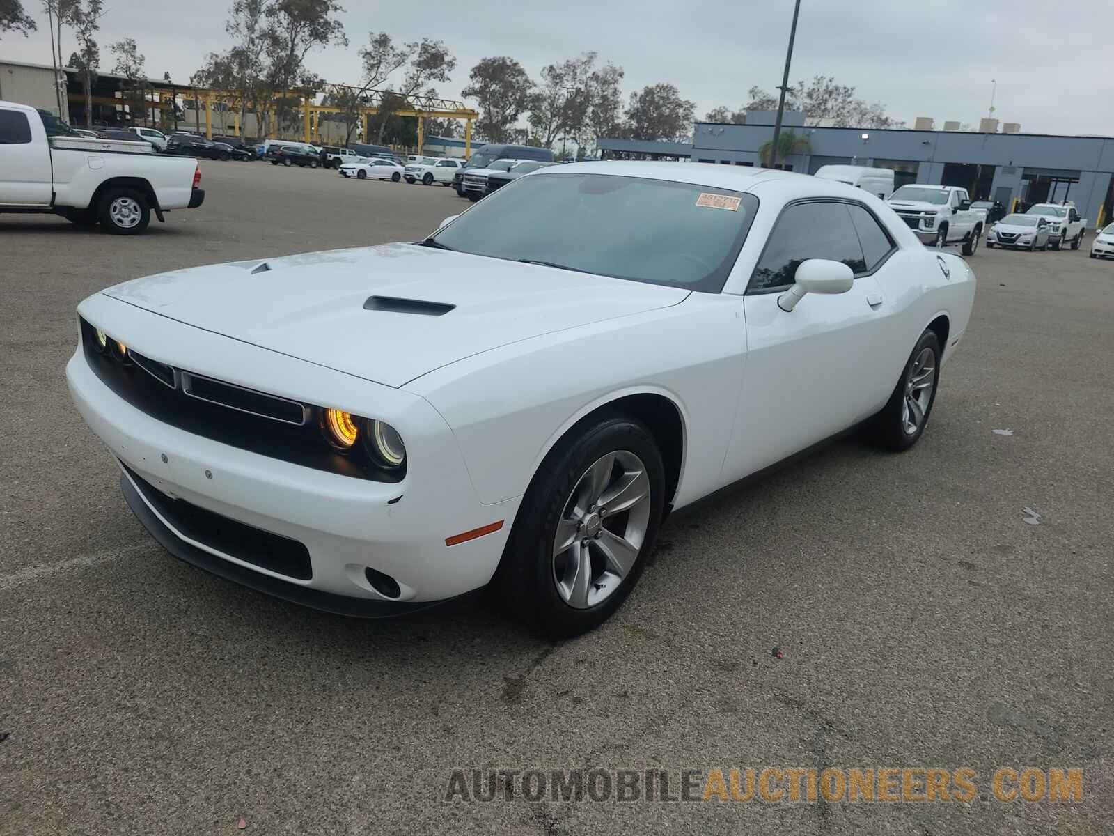 2C3CDZAG5HH666087 Dodge Challenger 2017