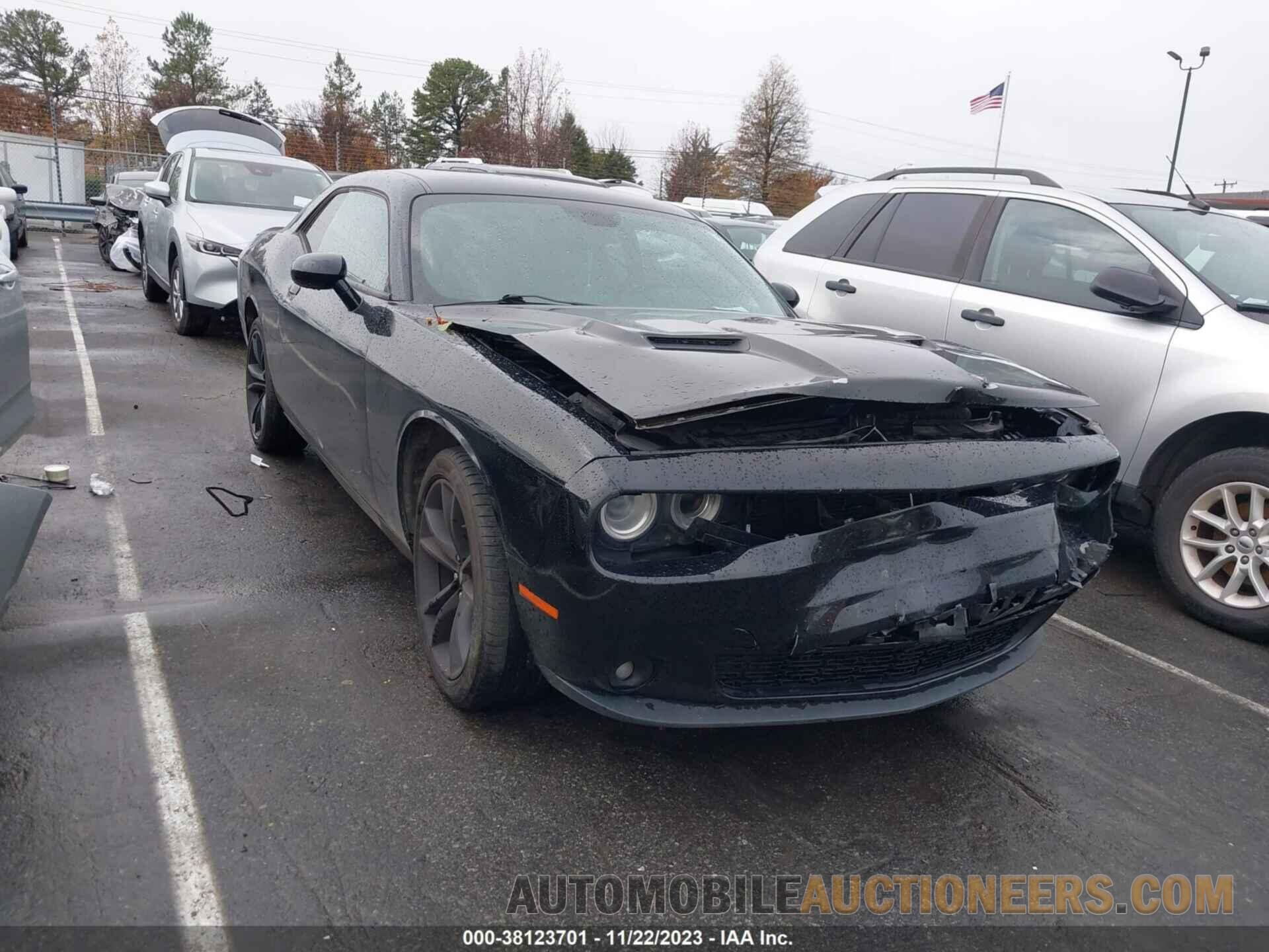 2C3CDZAG5JH111078 DODGE CHALLENGER 2018