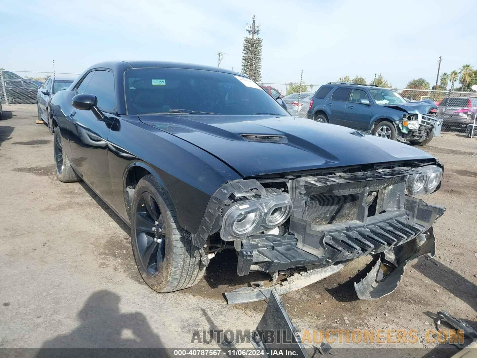 2C3CDZAG5JH228031 DODGE CHALLENGER 2018