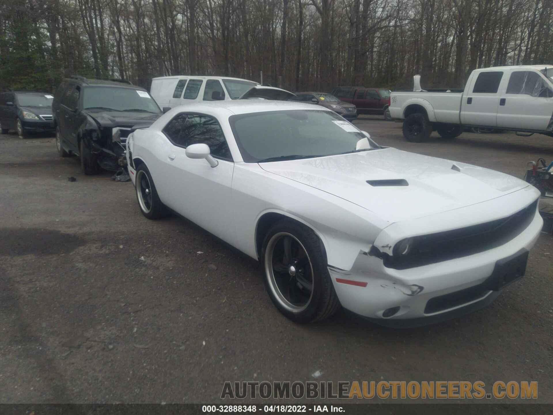 2C3CDZAG5JH332874 DODGE CHALLENGER 2018