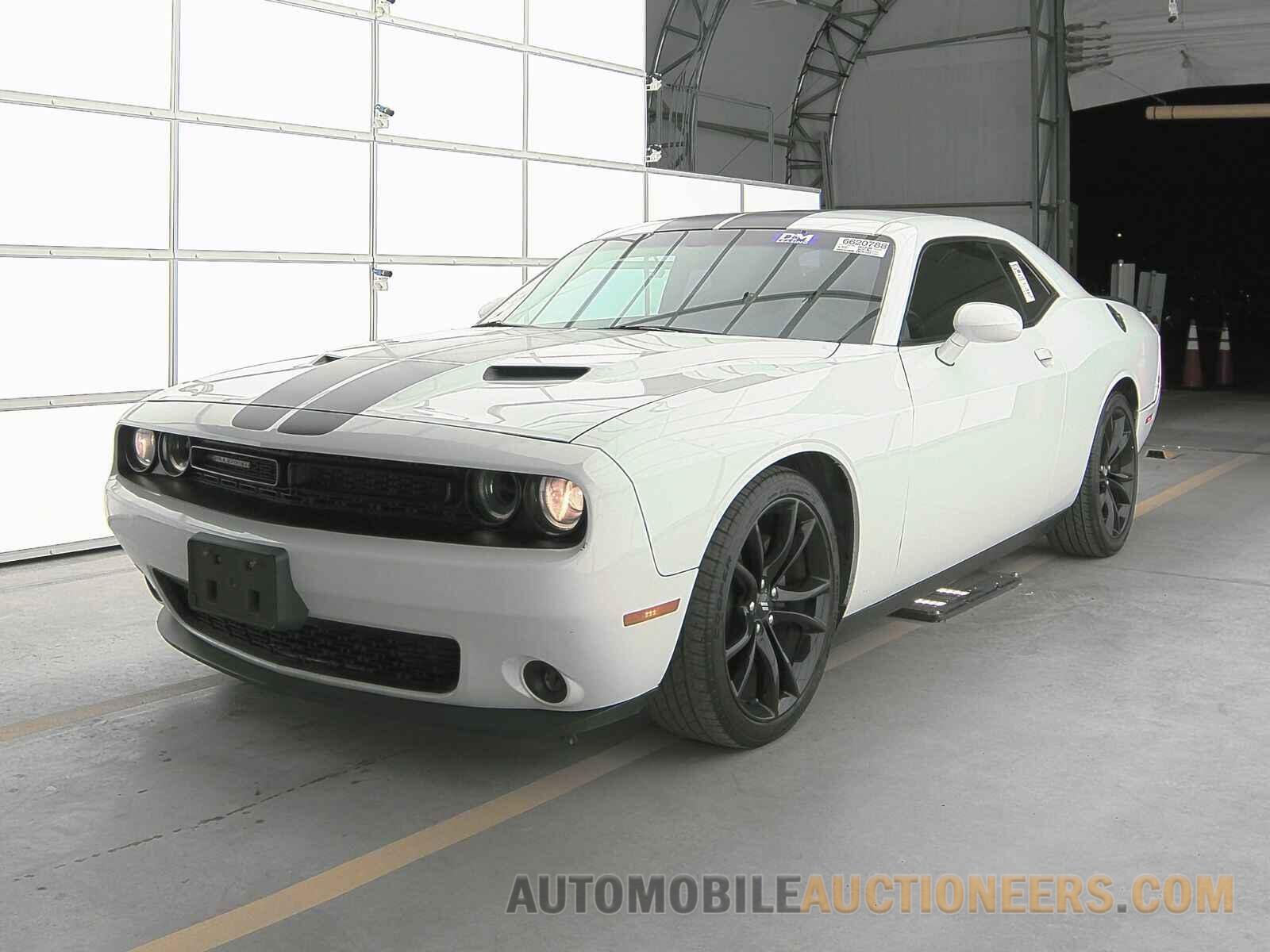 2C3CDZAG7HH507698 Dodge Challenger 2017