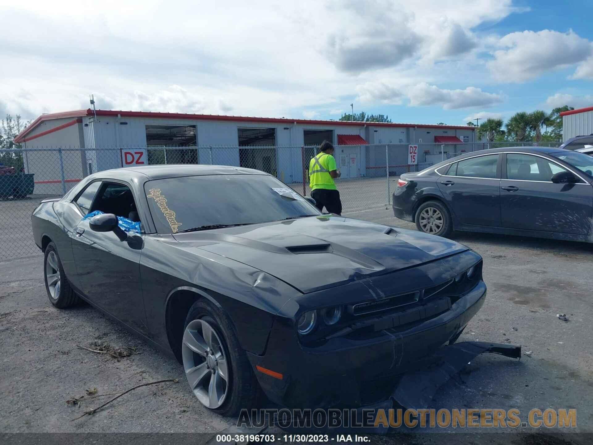 2C3CDZAG7JH302825 DODGE CHALLENGER 2018