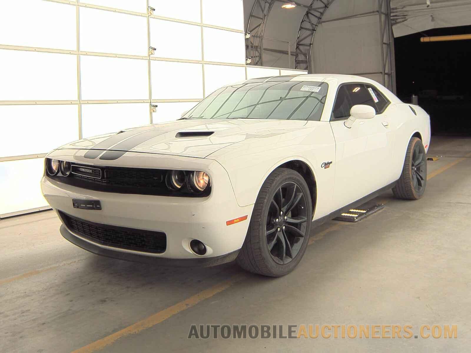 2C3CDZAG8GH300865 Dodge Challenger 2016