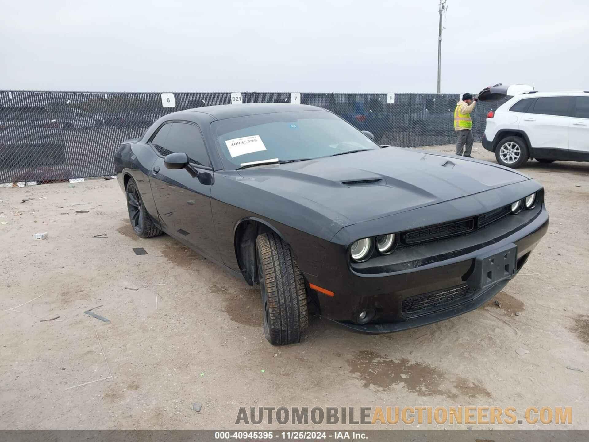 2C3CDZAG8HH554142 DODGE CHALLENGER 2017