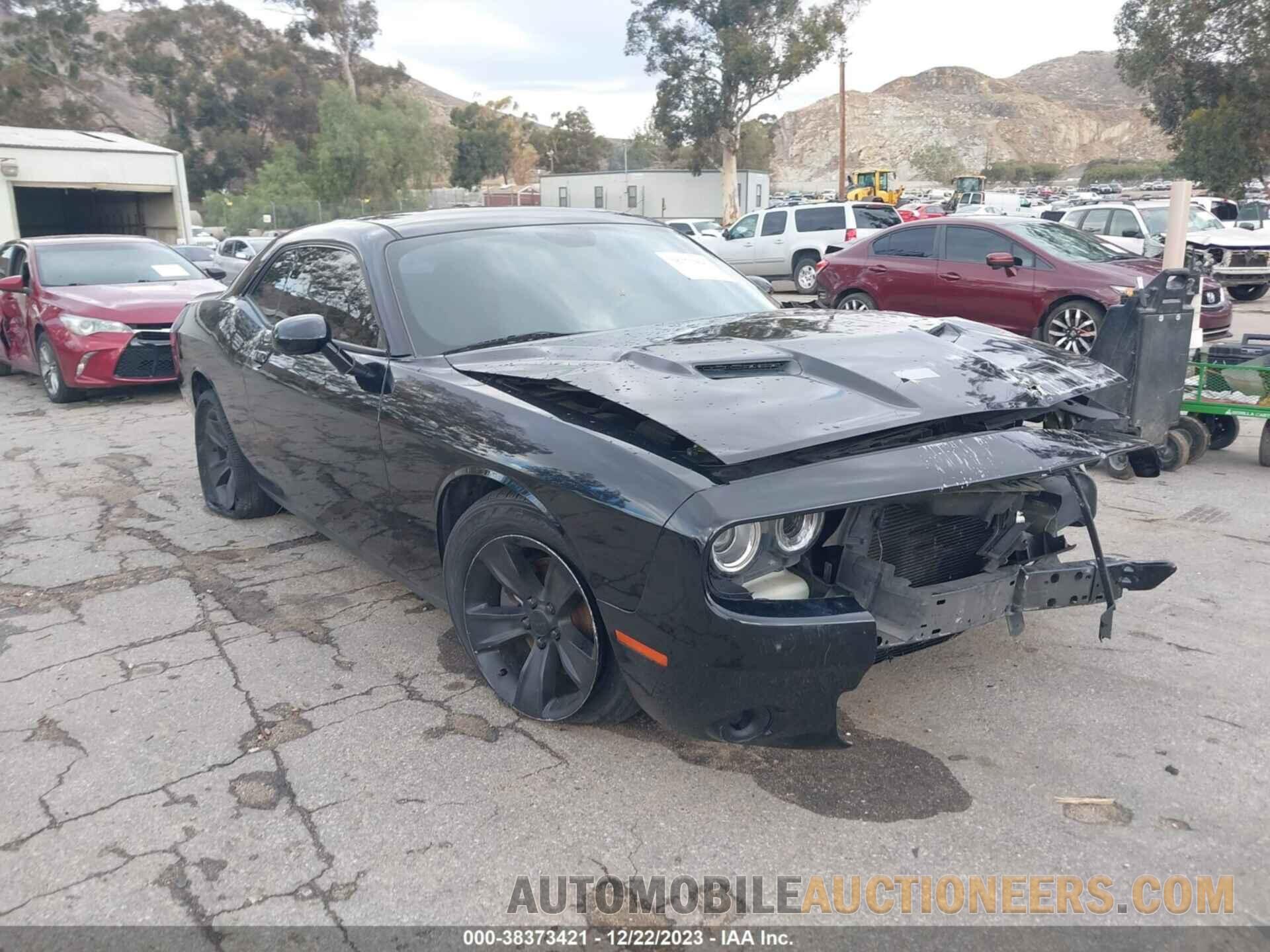 2C3CDZAG8JH321867 DODGE CHALLENGER 2018