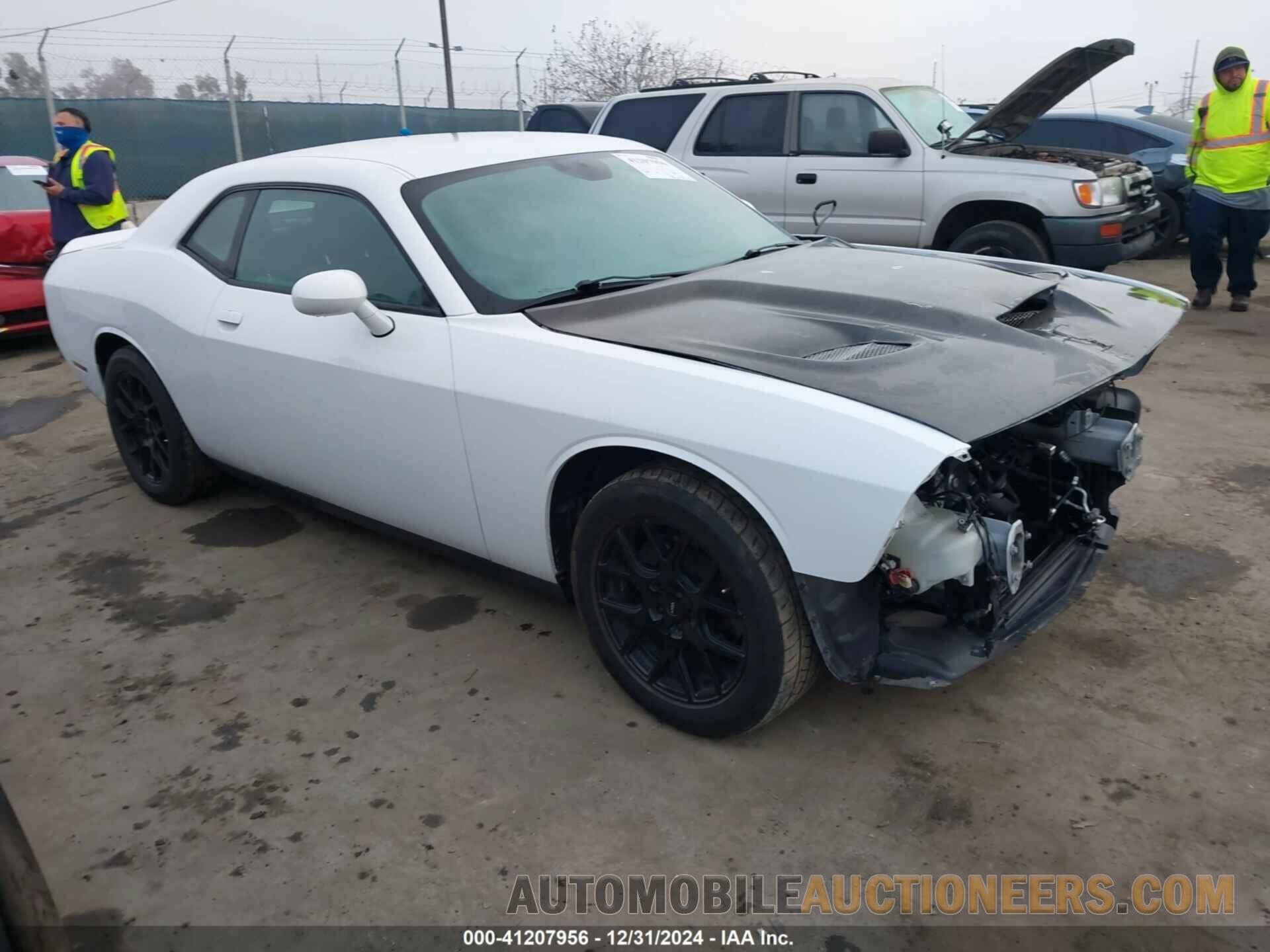 2C3CDZAGXJH245603 DODGE CHALLENGER 2018