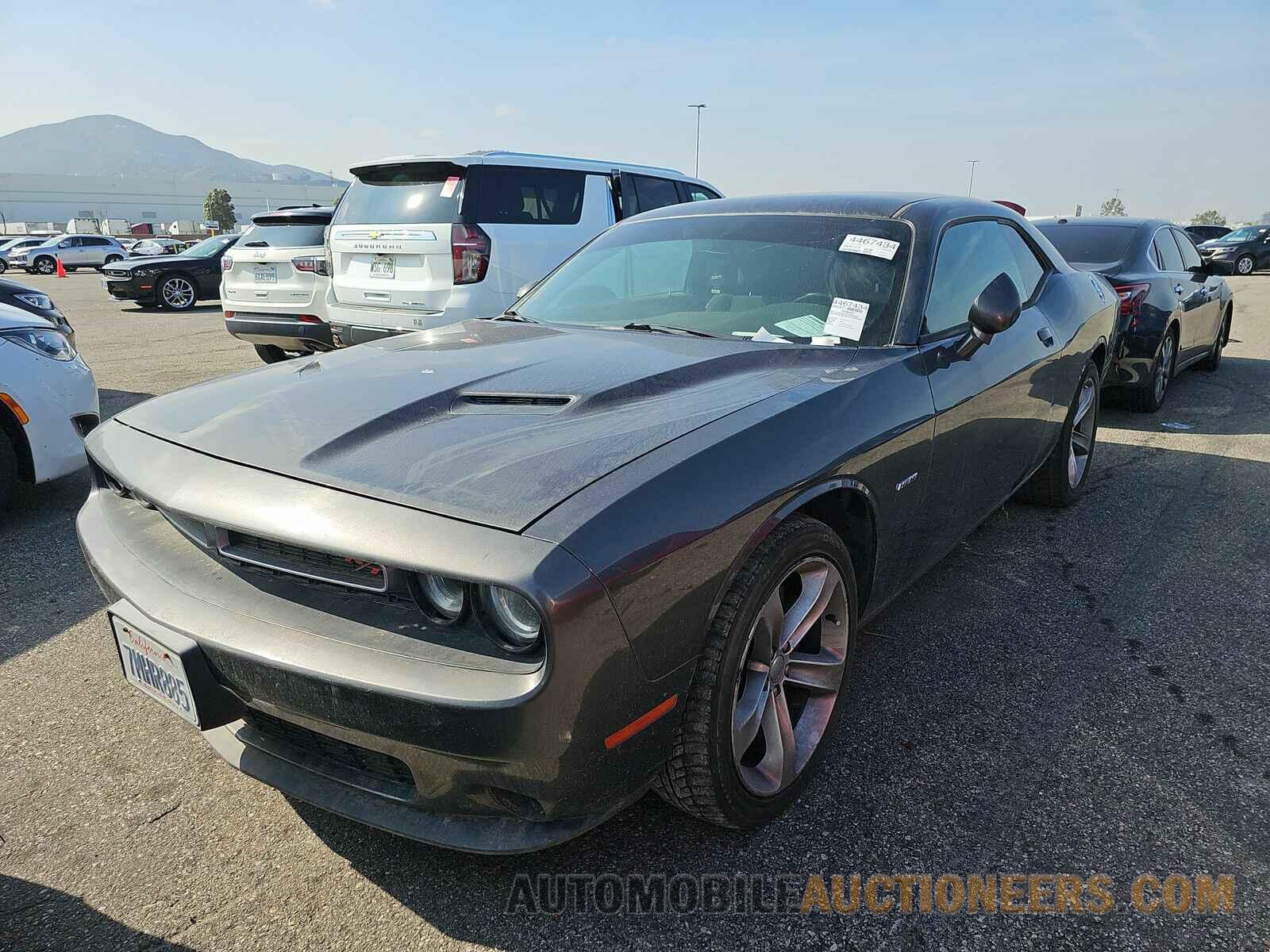 2C3CDZAT2FH823486 Dodge Challenger 2015