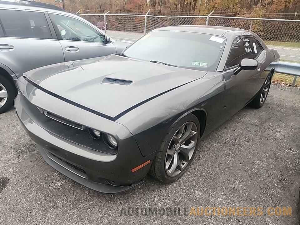 2C3CDZAT4FH702569 Dodge Challenger 2015