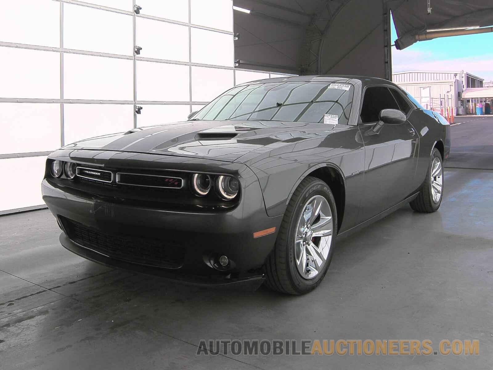 2C3CDZAT5FH707098 Dodge Challenger 2015