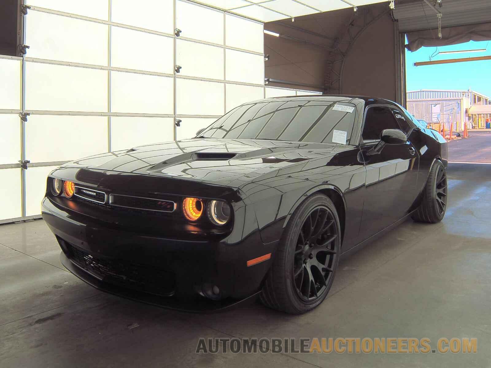 2C3CDZBT1HH568931 Dodge Challenger 2017