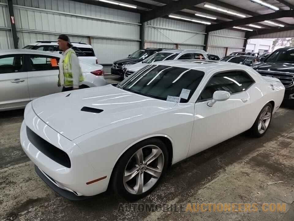 2C3CDZBT2JH300668 Dodge Challenger 2018