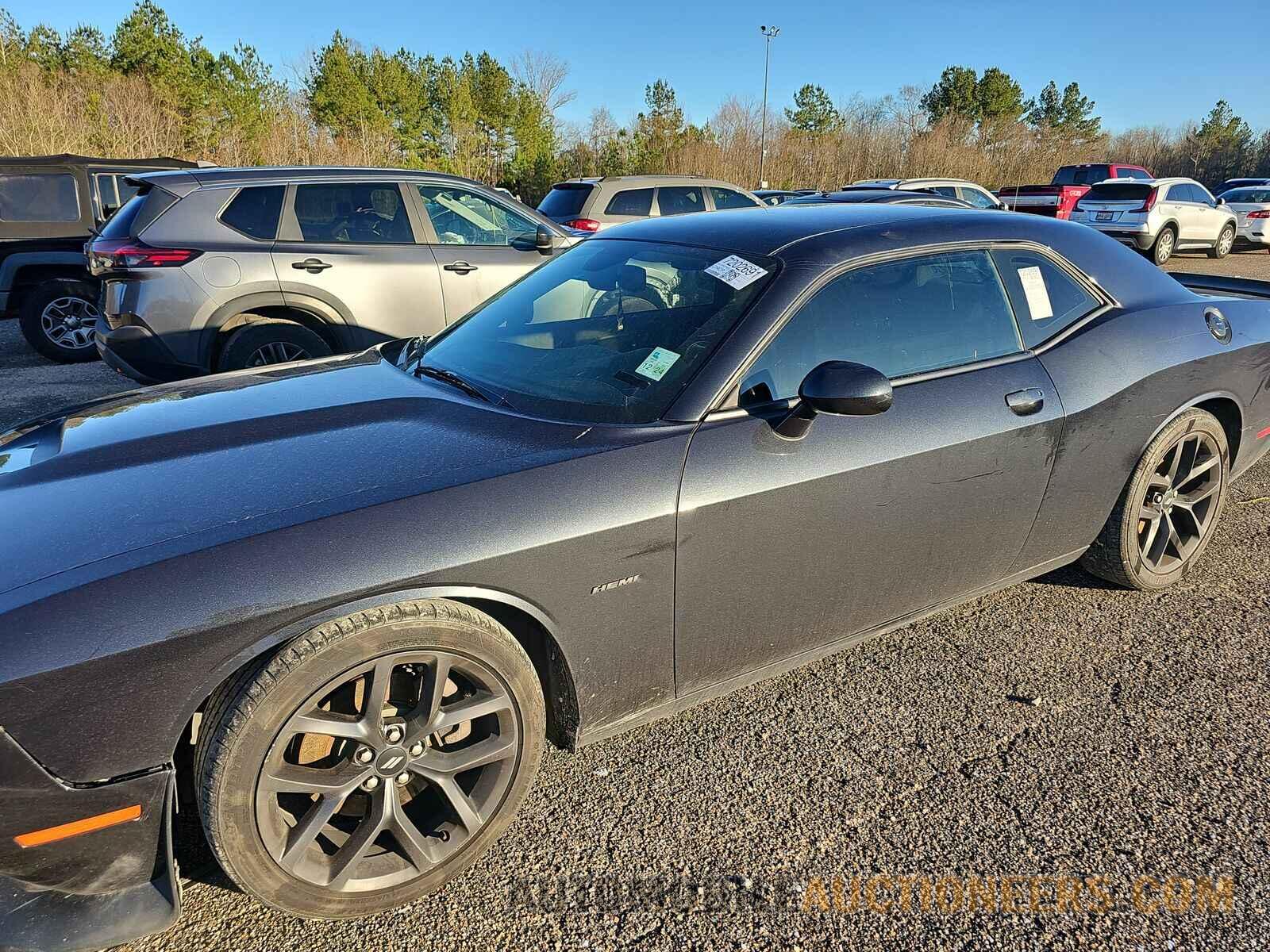 2C3CDZBT4KH629390 Dodge Challenger 2019