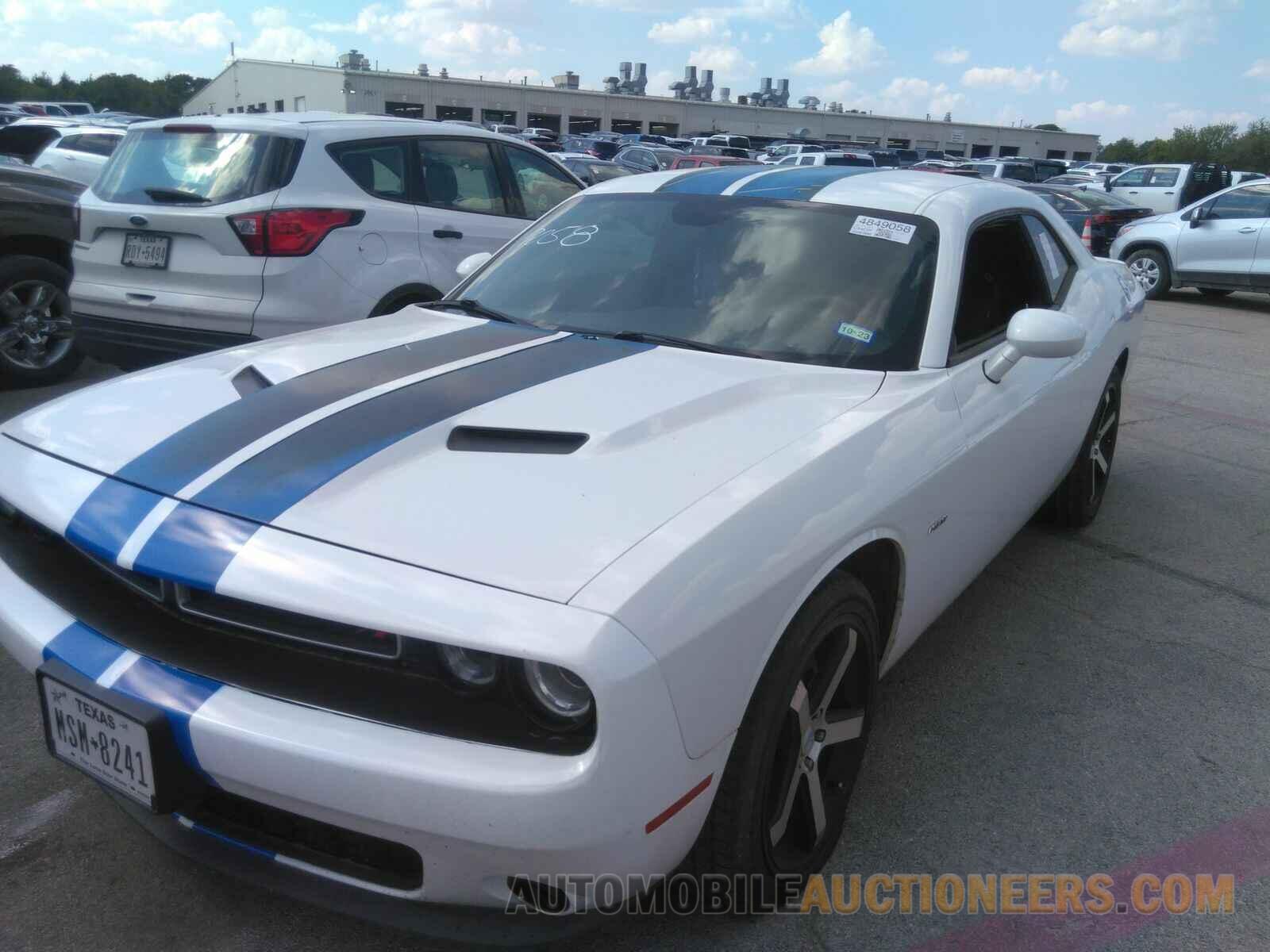 2C3CDZBT6HH613412 Dodge Challenger 2017