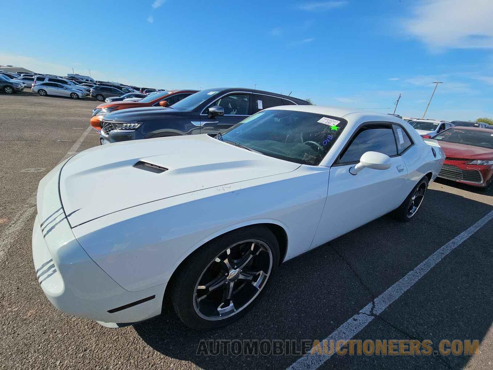 2C3CDZBT7FH709319 Dodge Challenger 2015