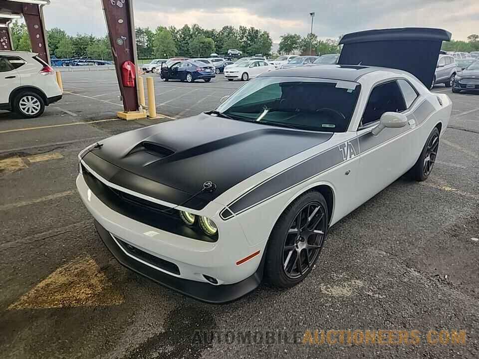 2C3CDZBT8KH649724 Dodge Challenger 2019