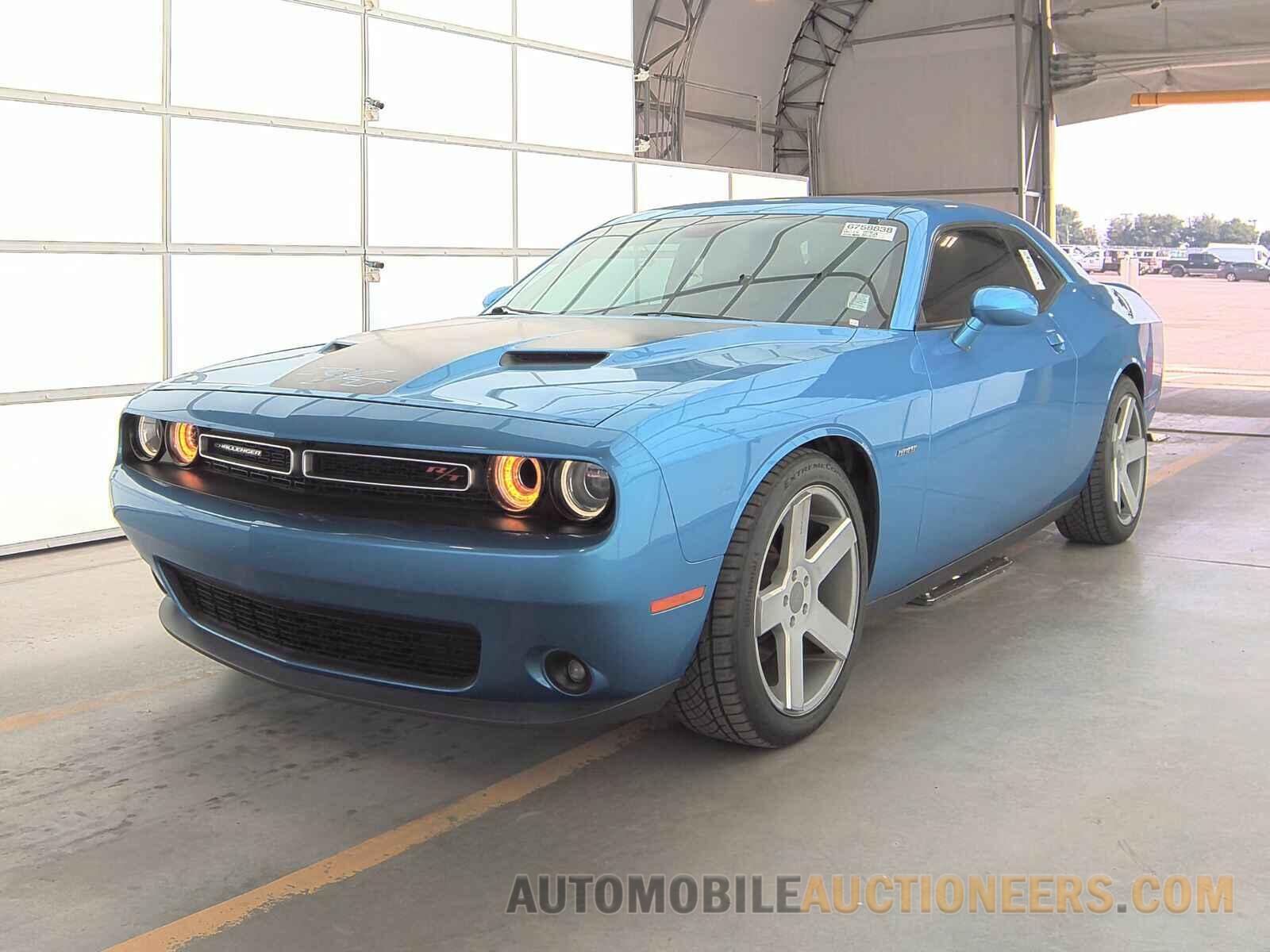 2C3CDZBT9GH177735 Dodge Challenger 2016