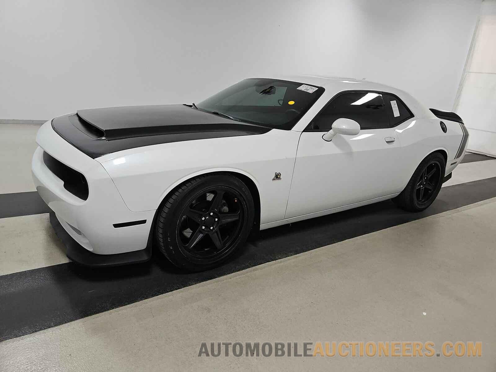 2C3CDZFJ0FH838897 Dodge Challenger 2015