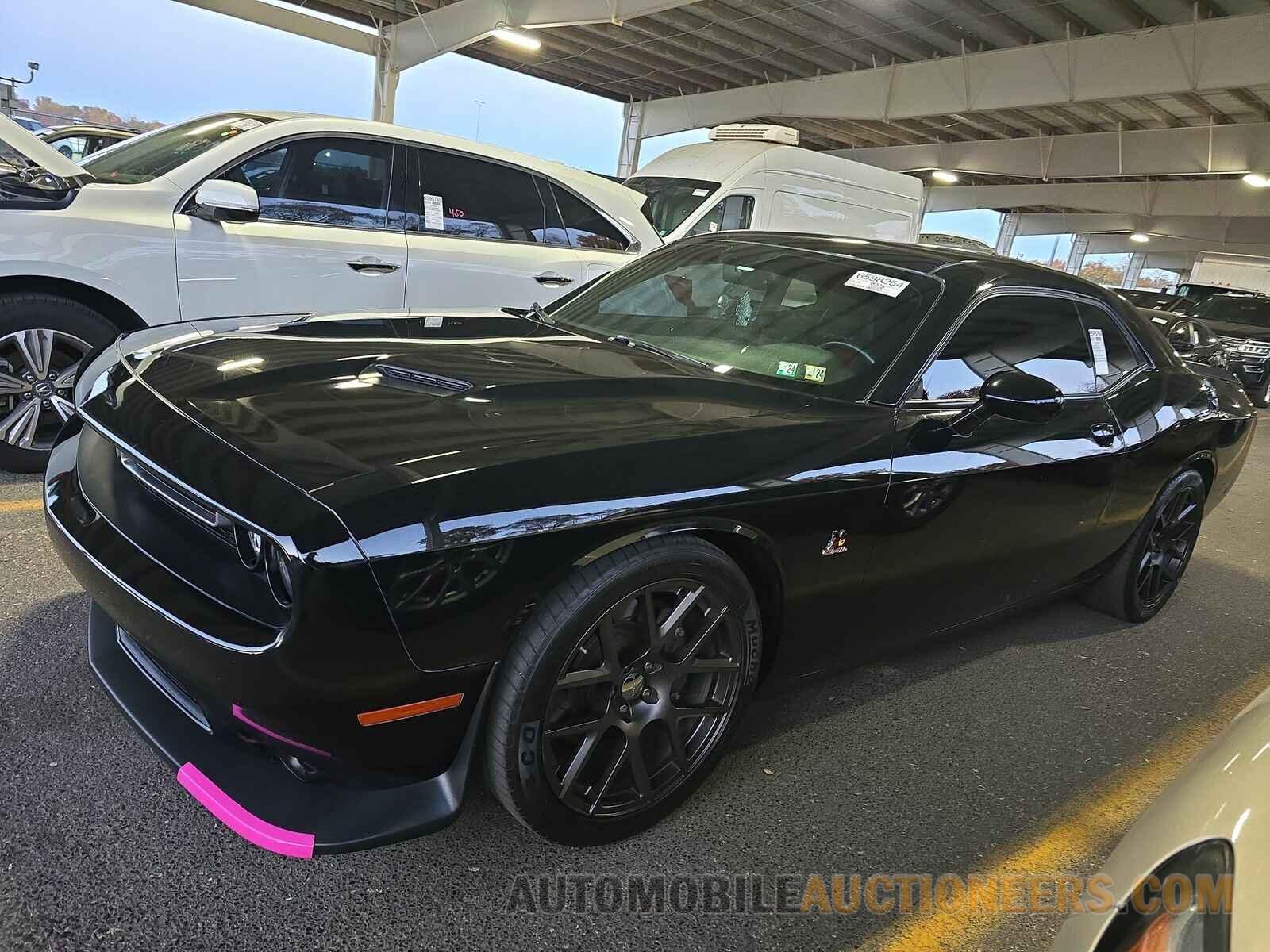 2C3CDZFJ1GH101032 Dodge Challenger 2016