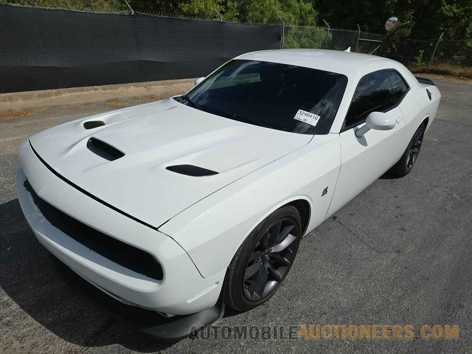 2C3CDZFJ1KH702109 Dodge Challenger 2019