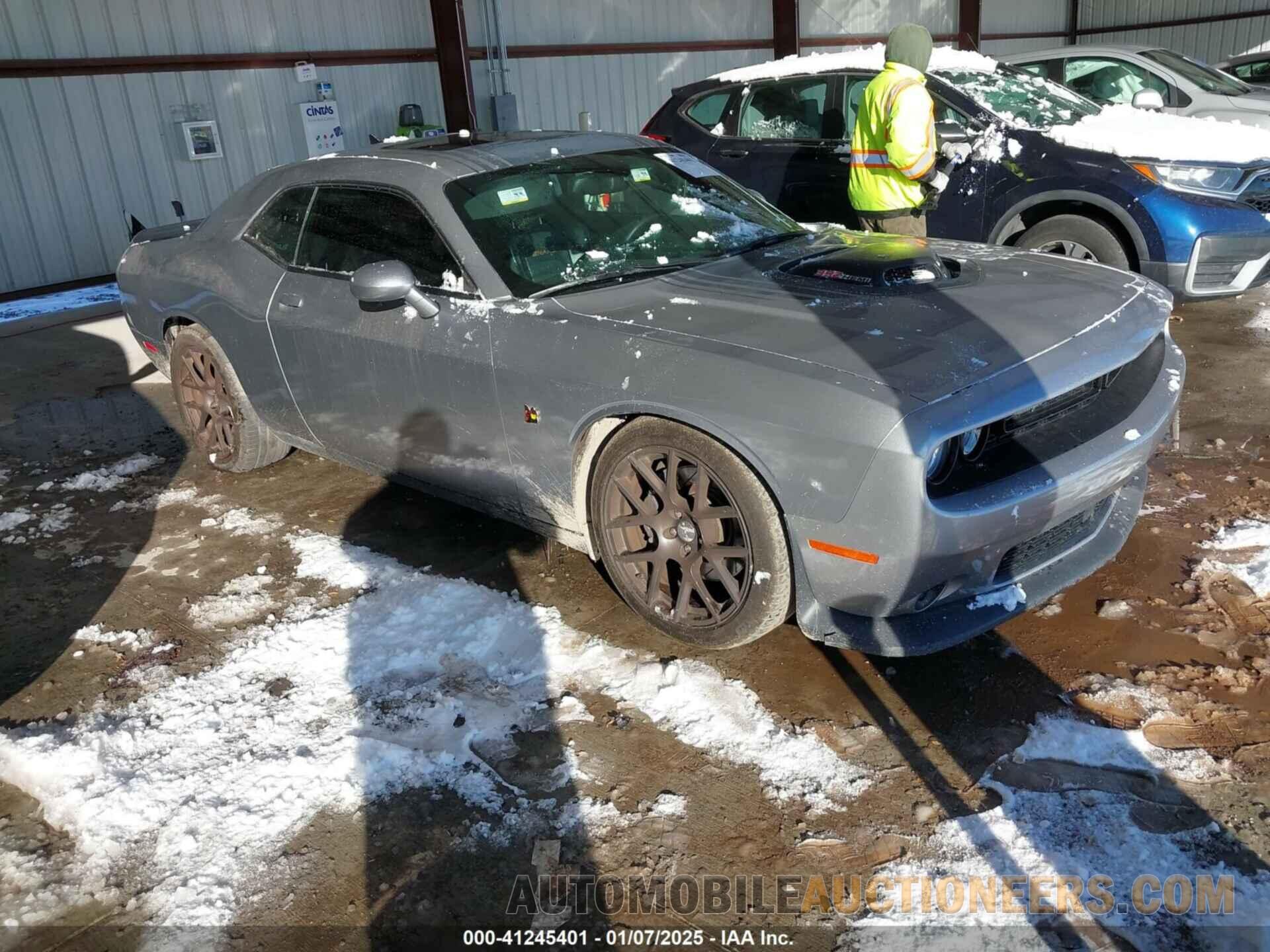 2C3CDZFJ2GH315074 DODGE CHALLENGER 2016