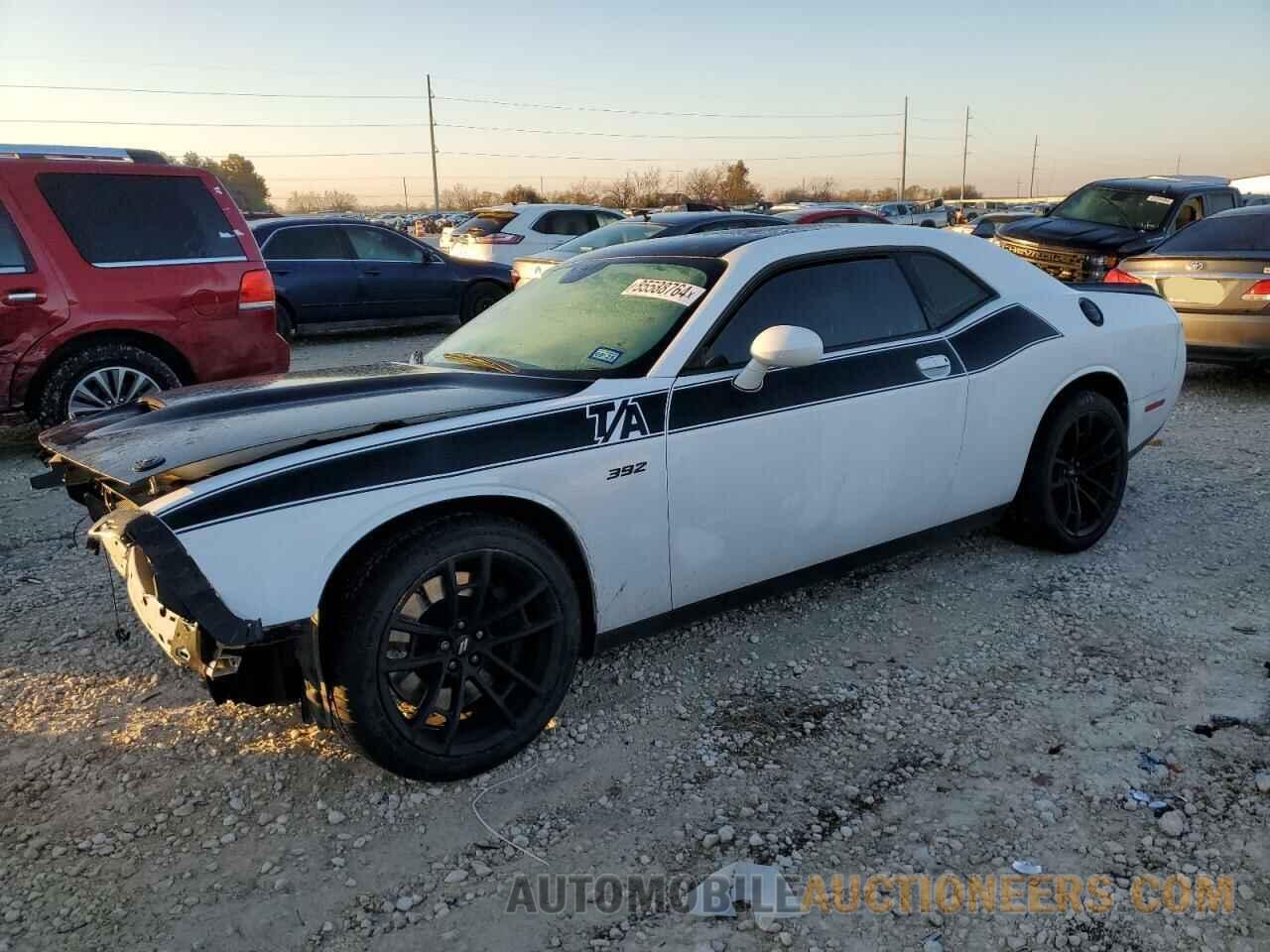 2C3CDZFJ2HH613237 DODGE CHALLENGER 2017