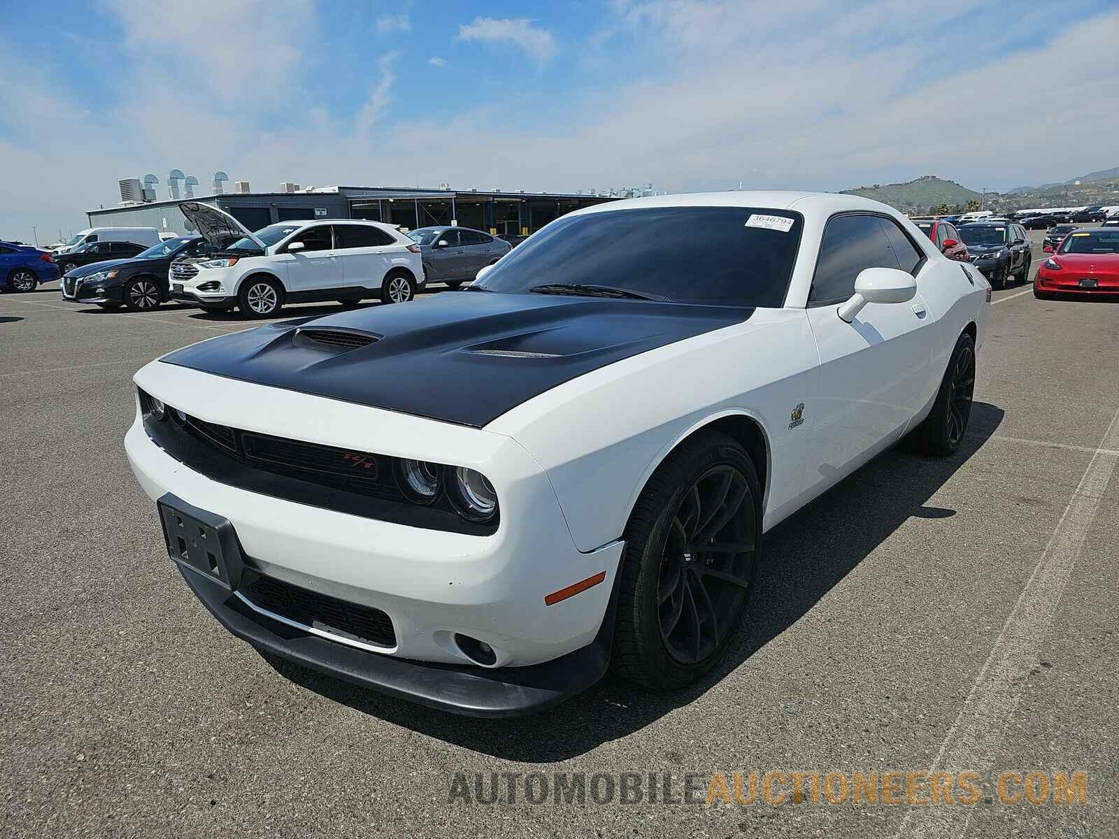 2C3CDZFJ2KH719288 Dodge Challenger 2019