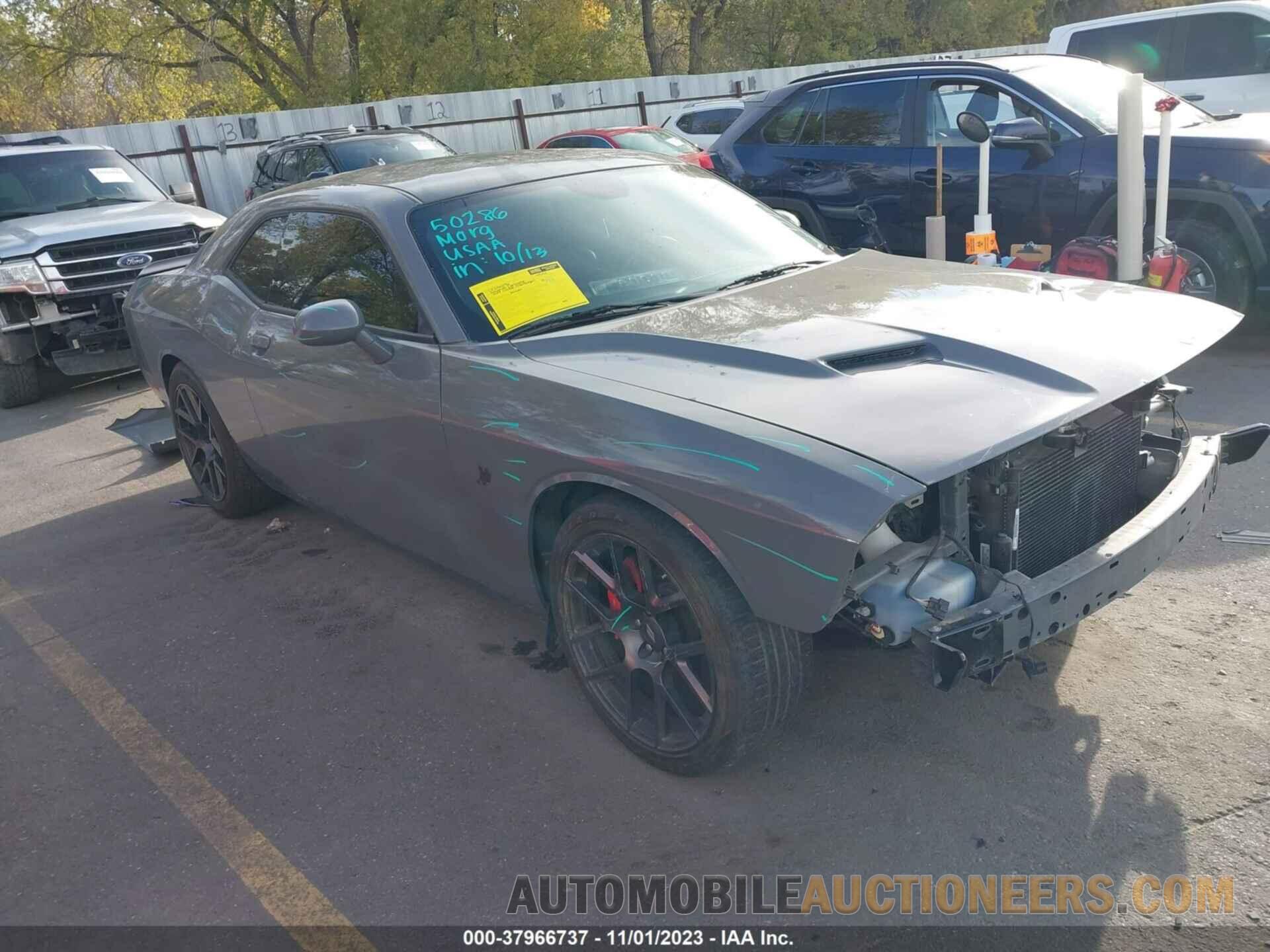 2C3CDZFJ8JH327897 DODGE CHALLENGER 2018