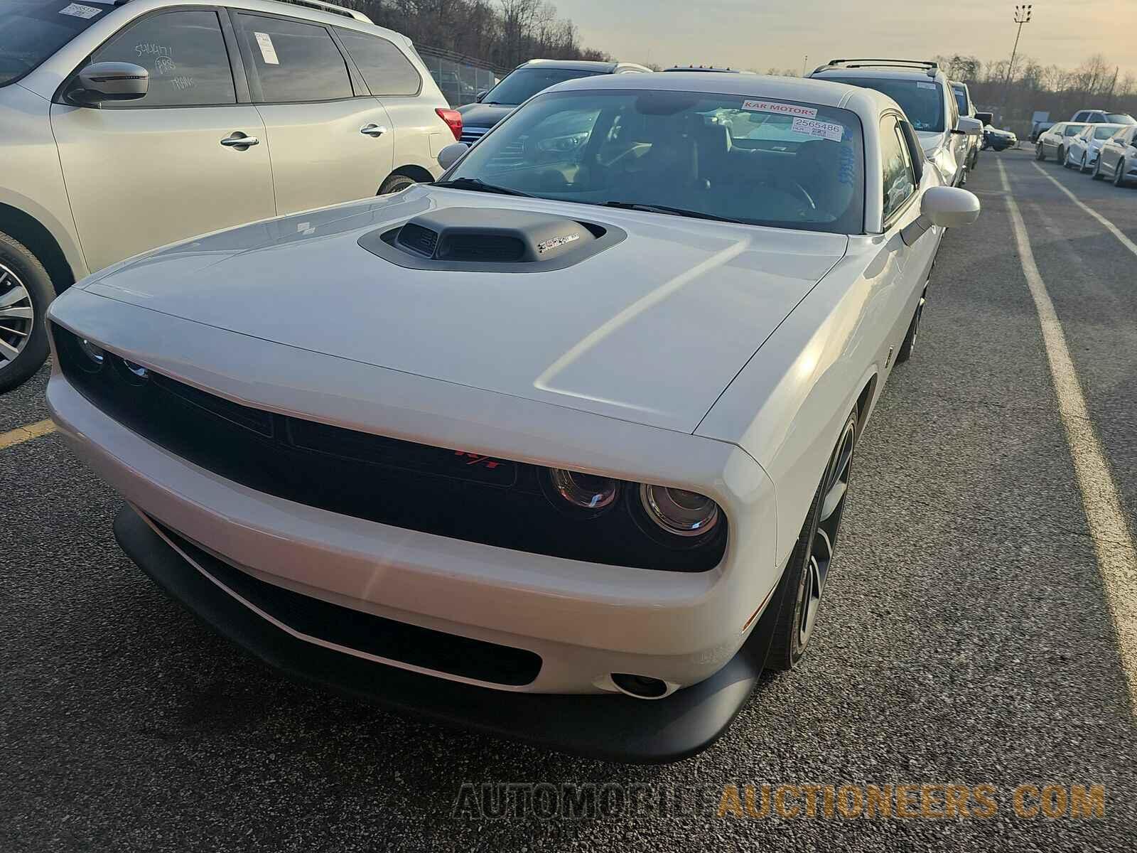 2C3CDZFJ9HH624610 Dodge Challenger 2017