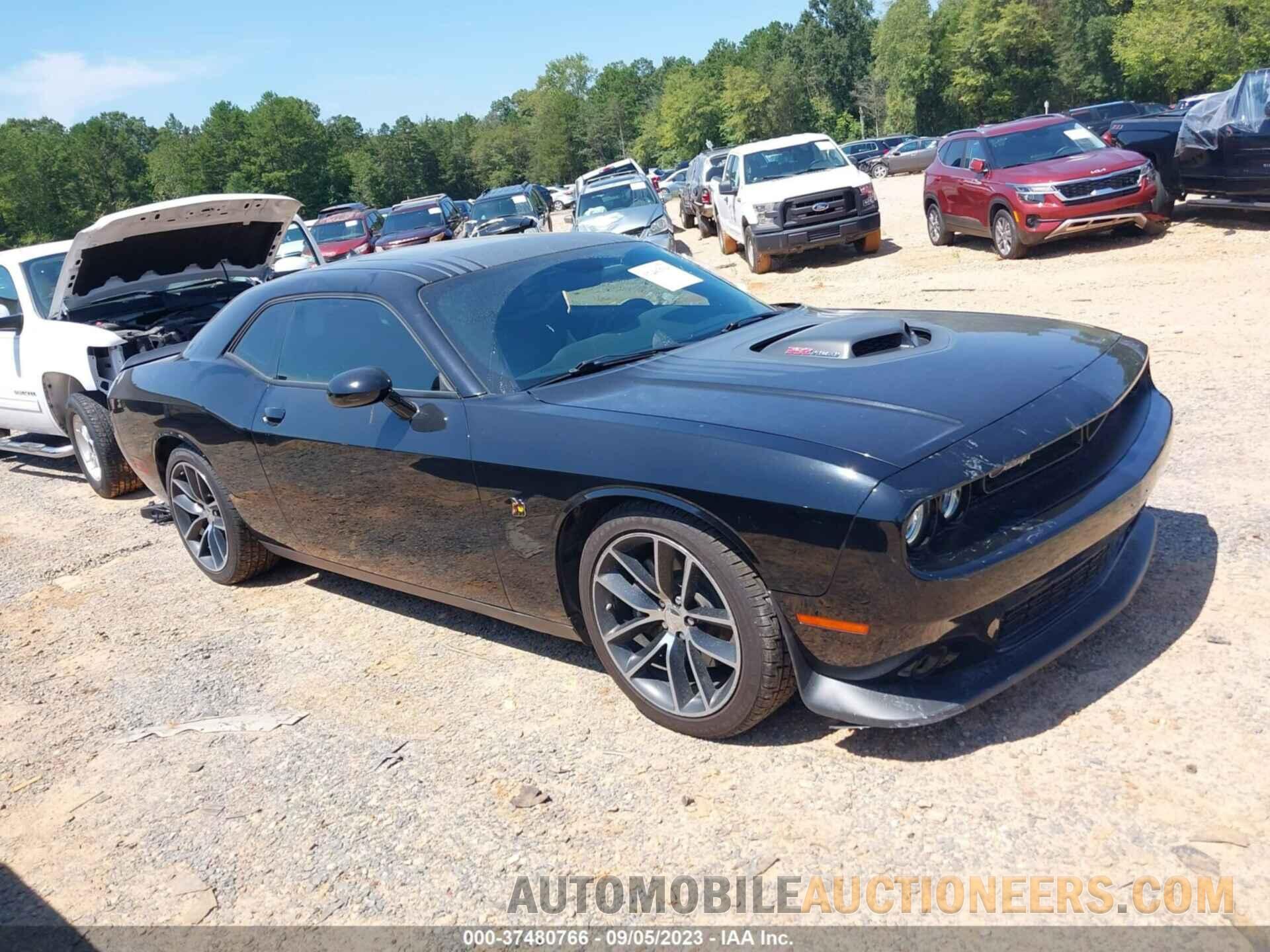 2C3CDZFJXGH288982 DODGE CHALLENGER 2016