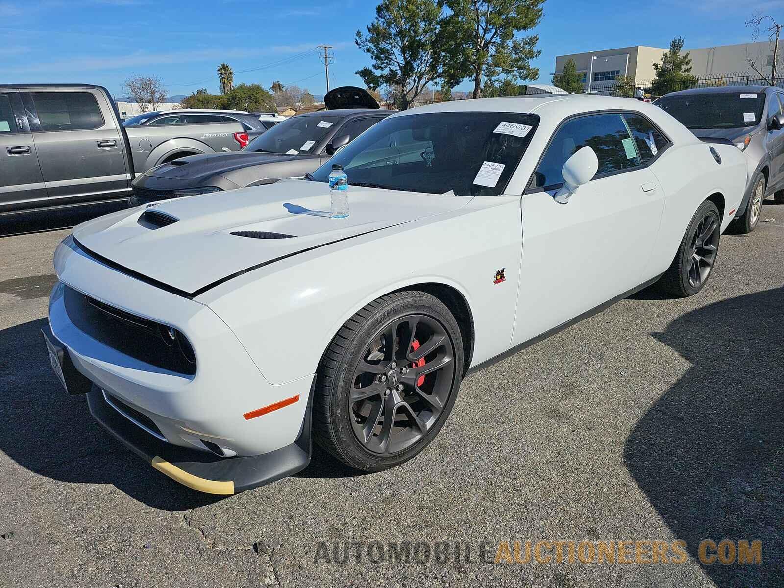 2C3CDZFJXMH635268 Dodge Challenger 2021