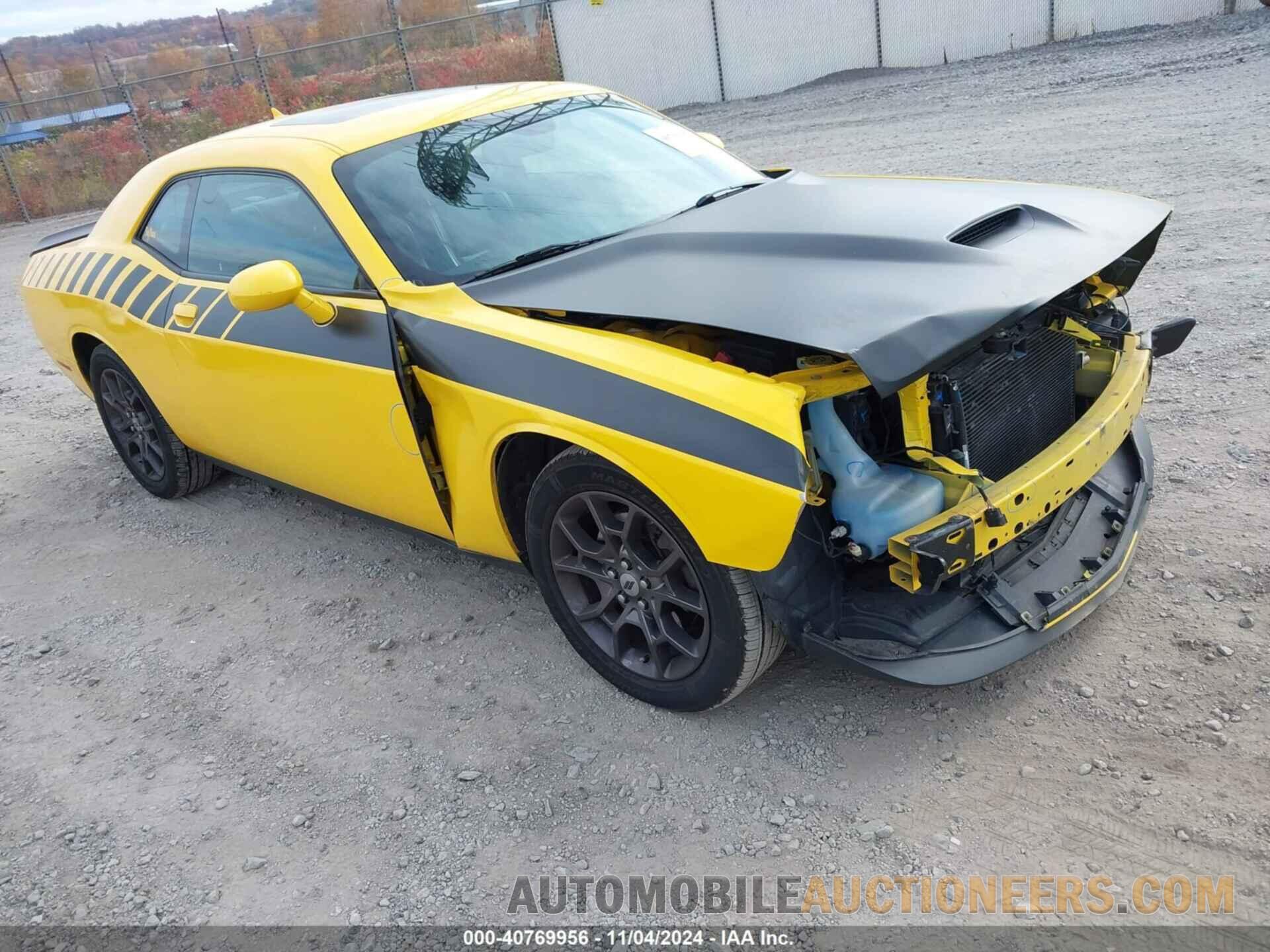 2C3CDZGGXHH598585 DODGE CHALLENGER 2017