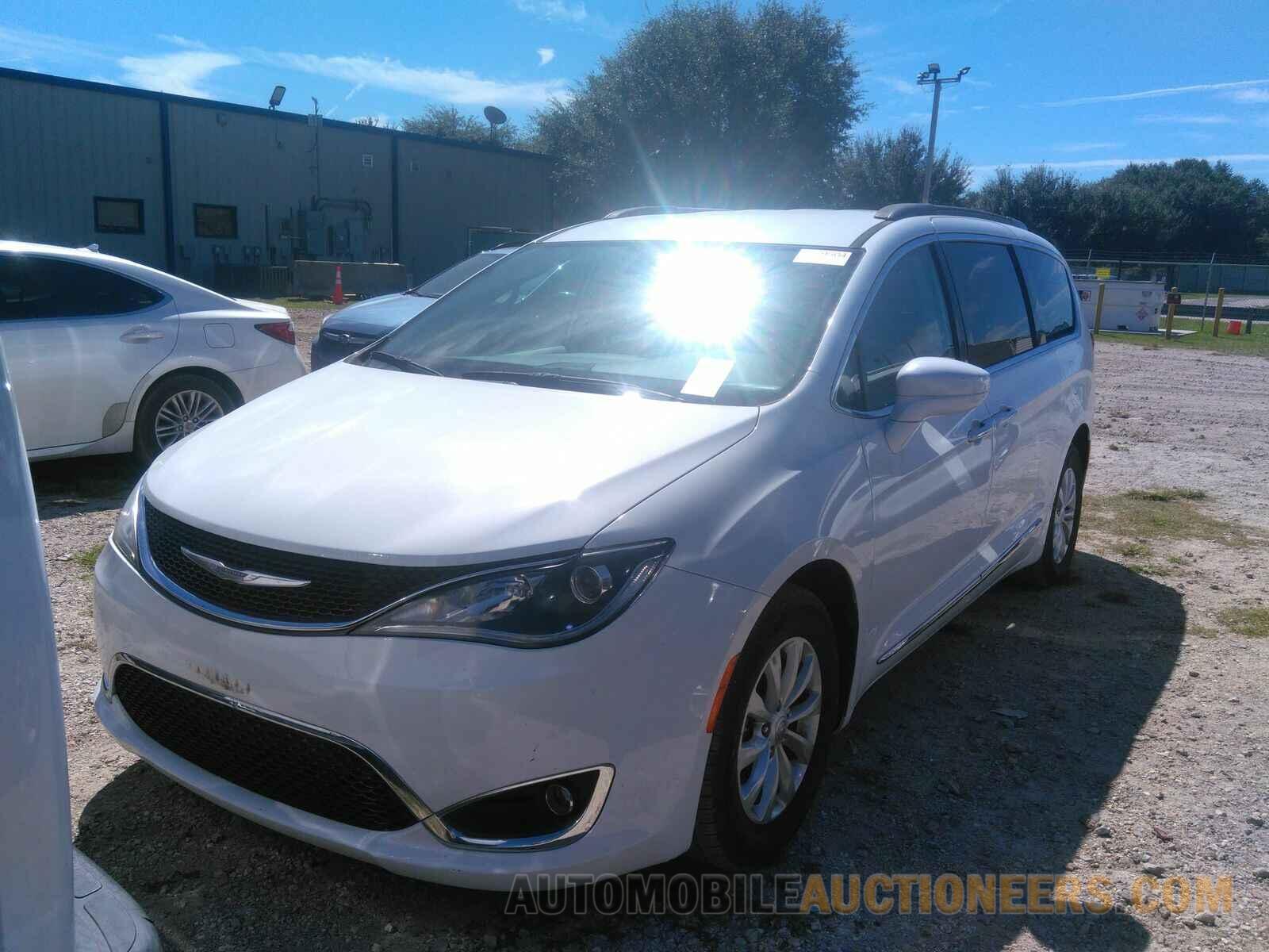 2C4RC1BG0HR691613 Chrysler Pacifica 2017