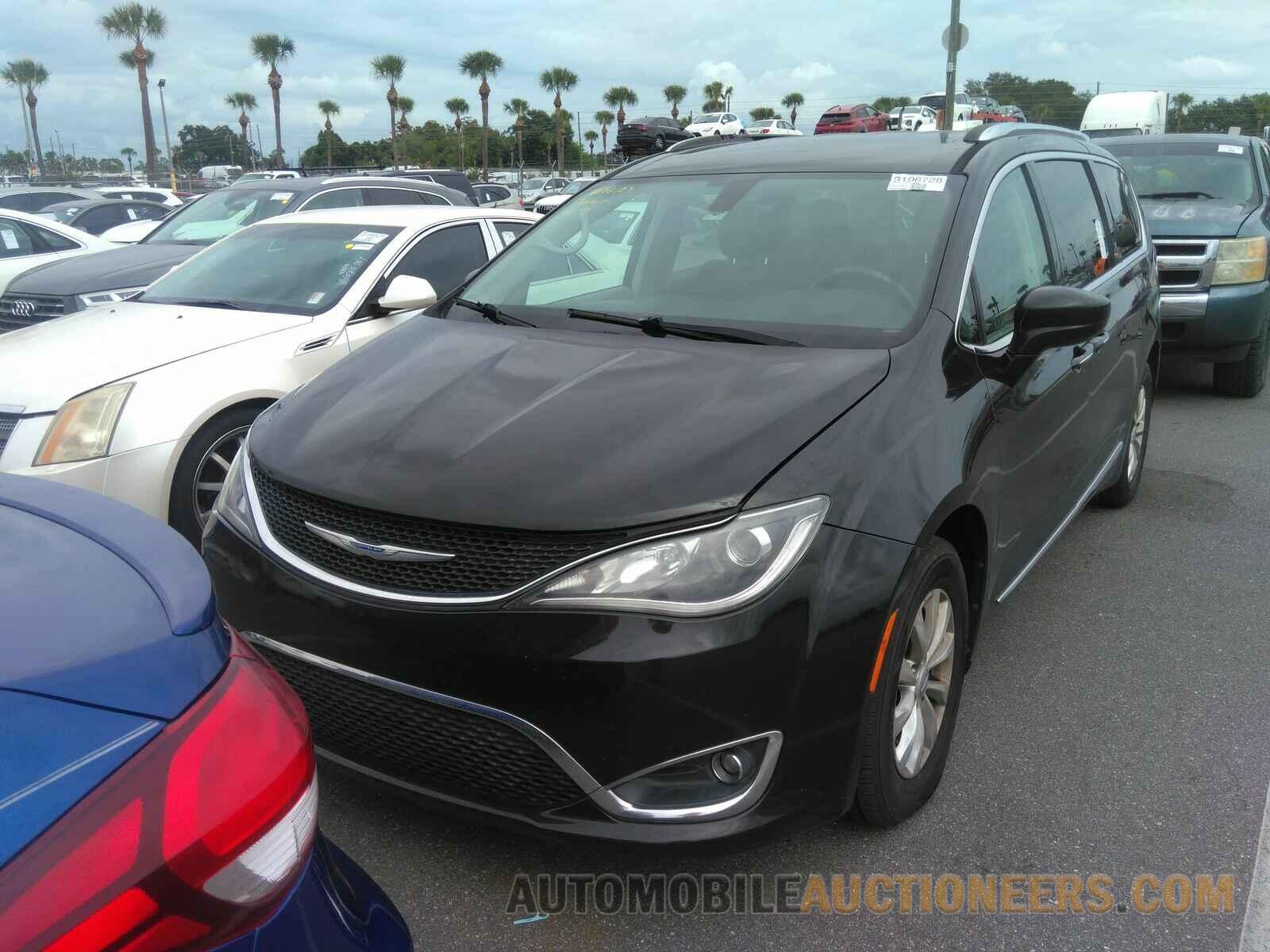 2C4RC1BG0JR120130 Chrysler Pacifica 2018