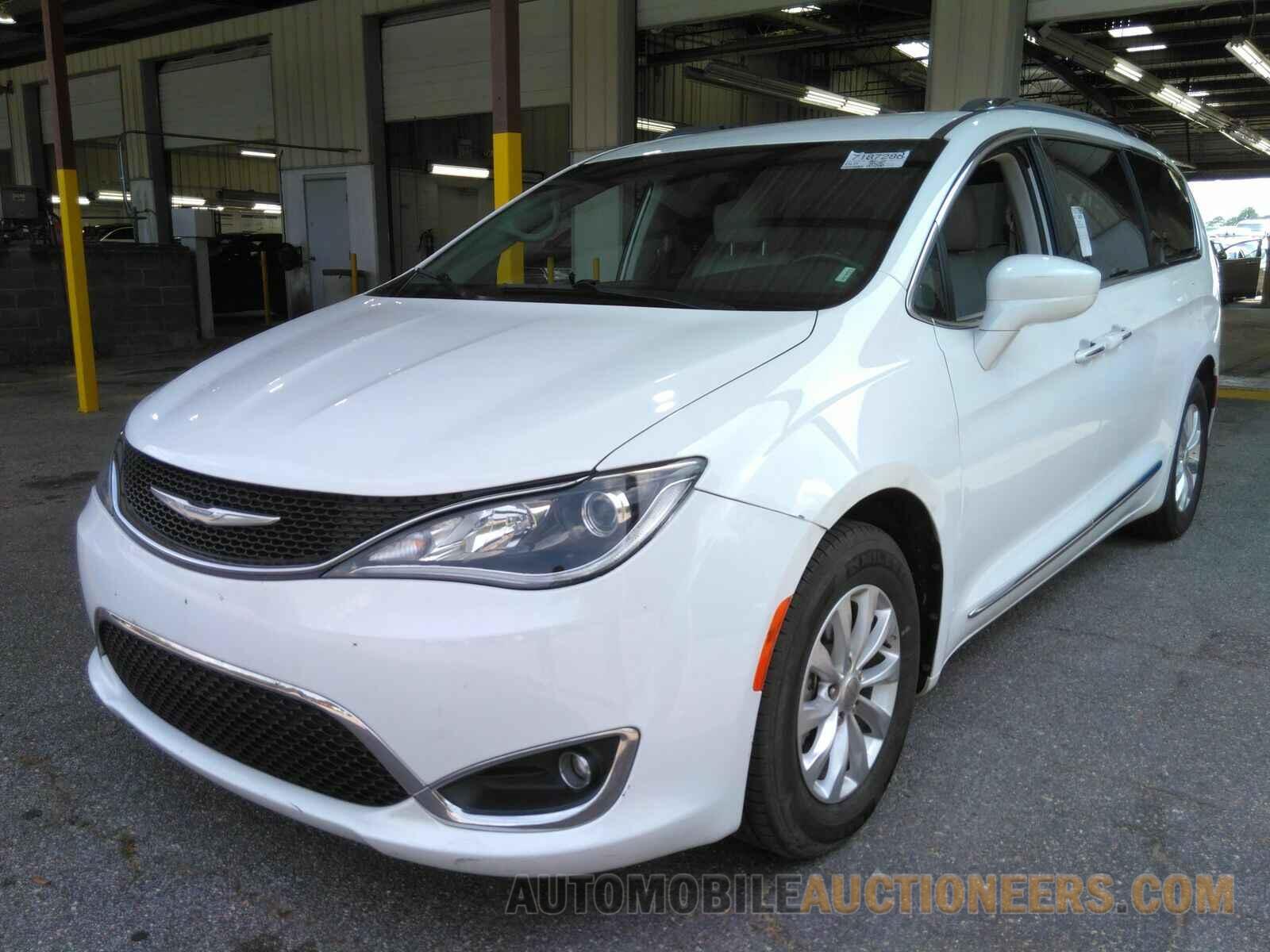 2C4RC1BG0JR148753 Chrysler Pacifica 2018