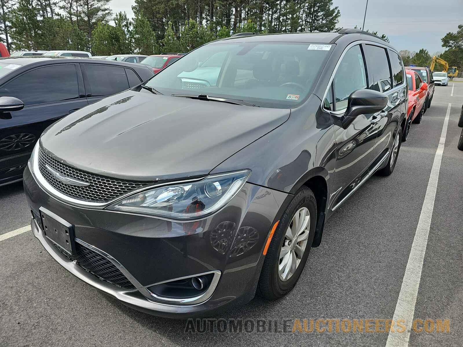 2C4RC1BG1HR598969 Chrysler Pacifica 2017