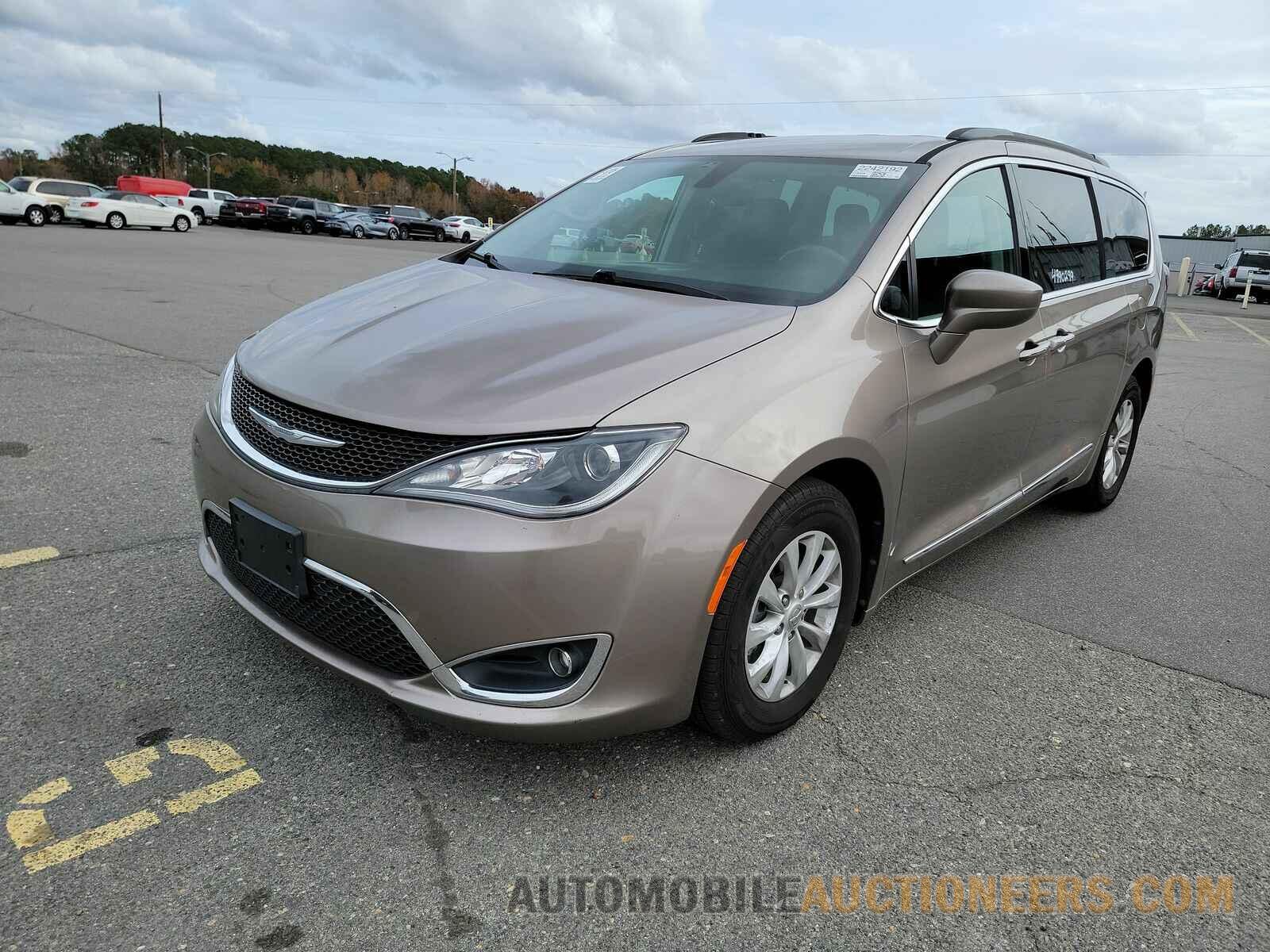 2C4RC1BG1HR610019 Chrysler Pacifica 2017