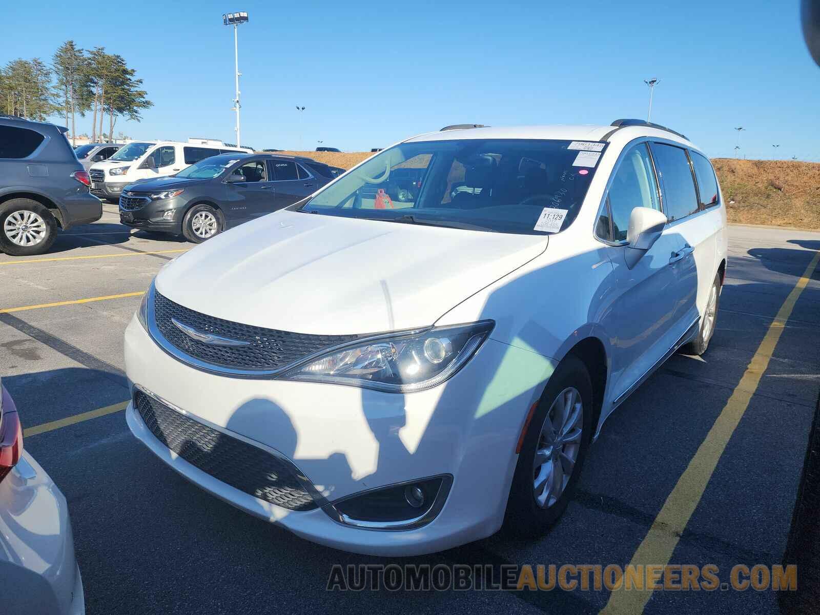 2C4RC1BG1HR821527 Chrysler Pacifica 2017