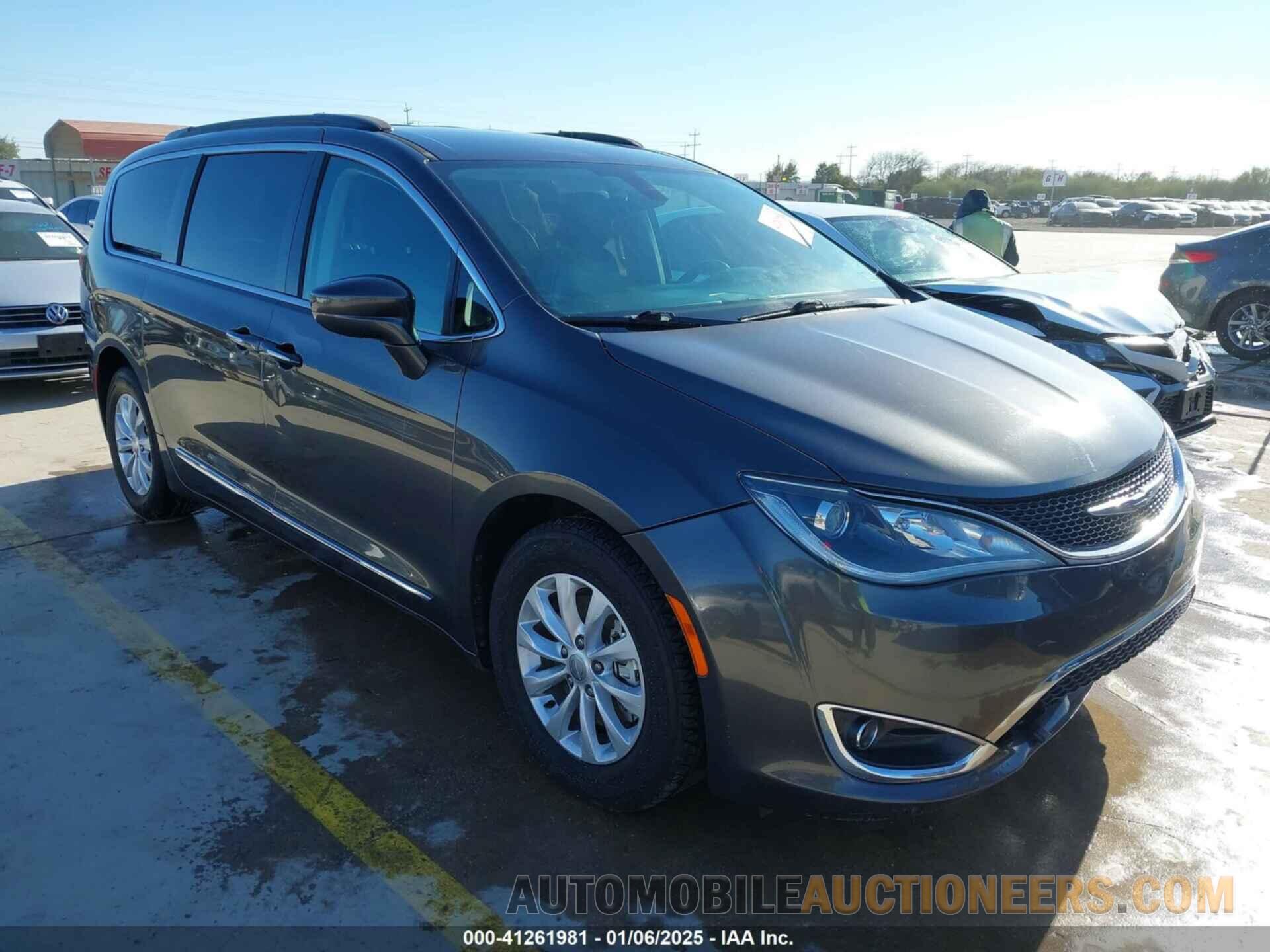 2C4RC1BG2HR609056 CHRYSLER PACIFICA 2017