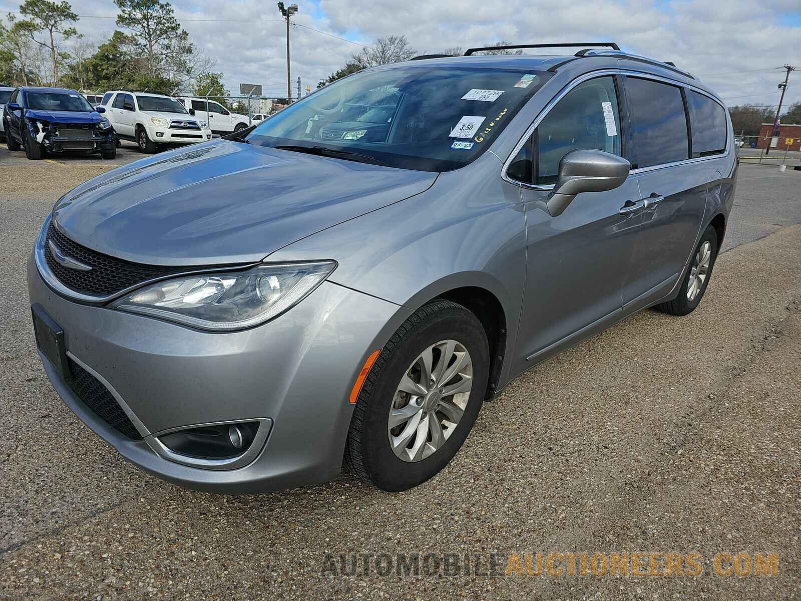 2C4RC1BG2KR561629 Chrysler Pacifica 2019