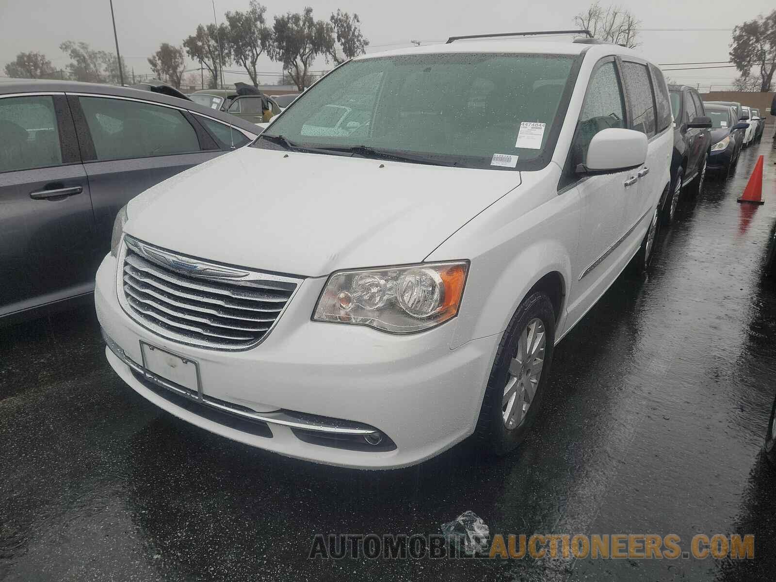 2C4RC1BG3FR562732 Chrysler Town &amp; Country 2015