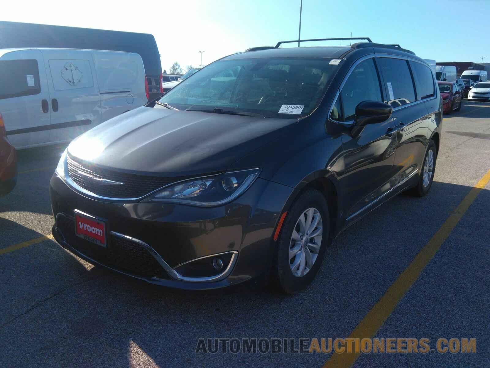 2C4RC1BG3HR527546 Chrysler Pacifica 2017