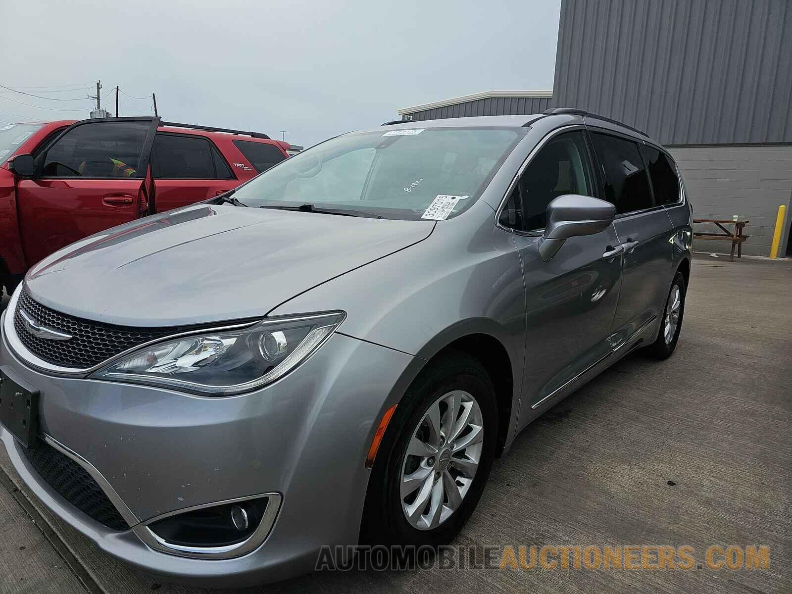 2C4RC1BG3HR683201 Chrysler Pacifica 2017