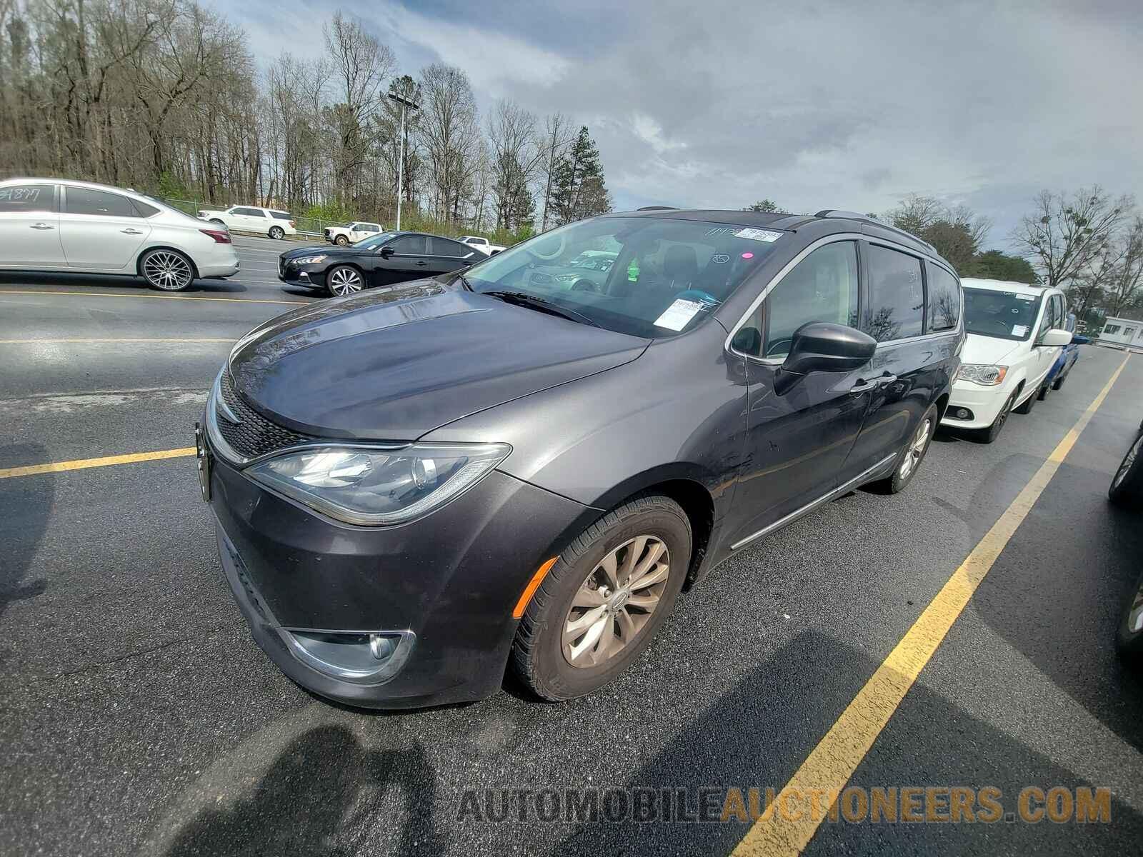 2C4RC1BG4JR119322 Chrysler Pacifica 2018