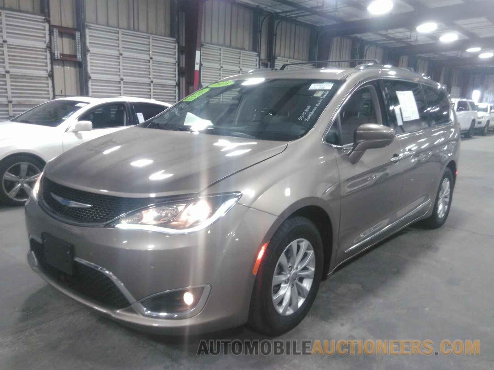 2C4RC1BG4JR167127 Chrysler Pacifica 2018