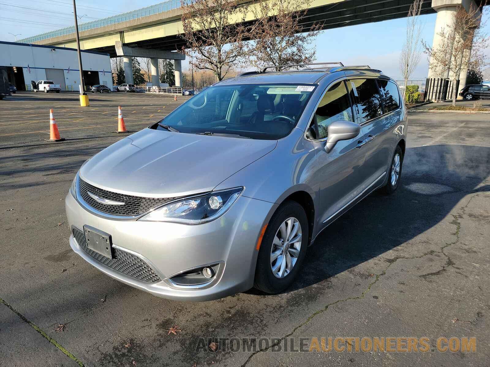 2C4RC1BG4JR216939 Chrysler Pacifica 2018