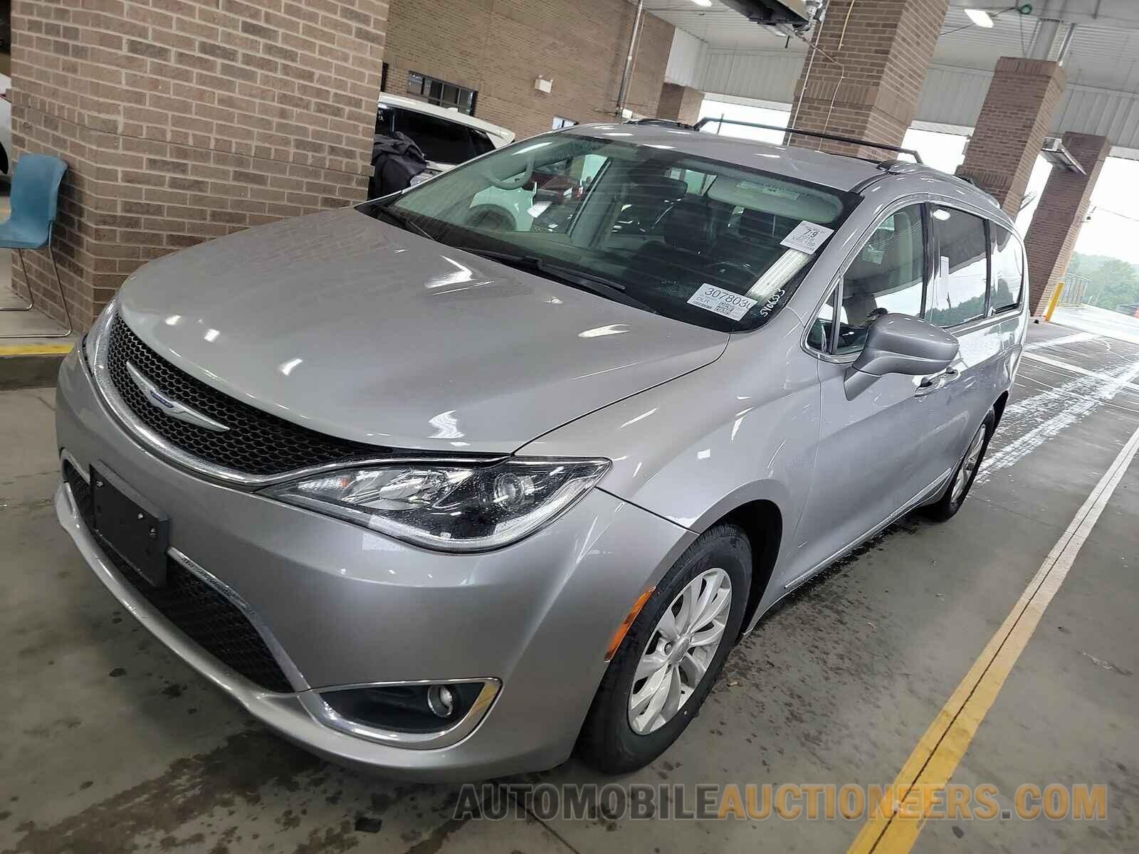 2C4RC1BG4JR252873 Chrysler Pacifica 2018